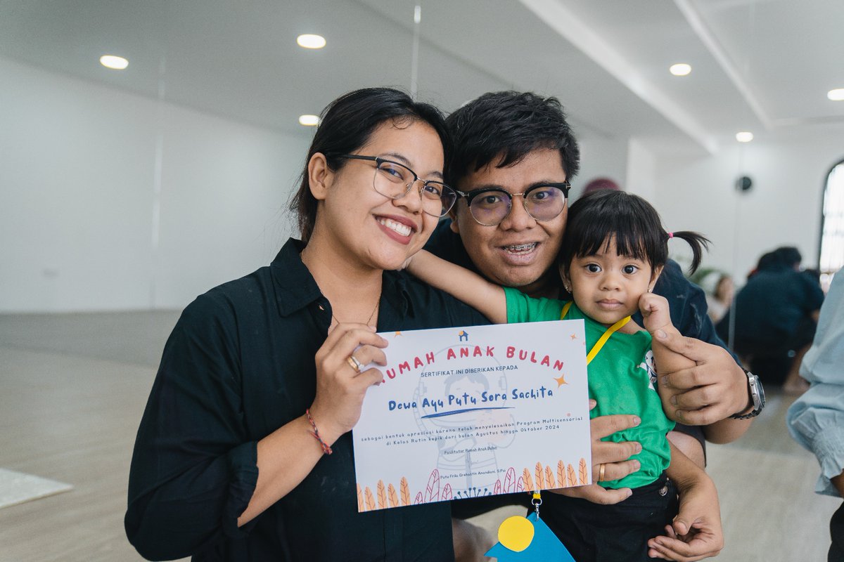 Finally after 10years 
Sampe sekarang udah jadi emak emak… huaaa yas so happy