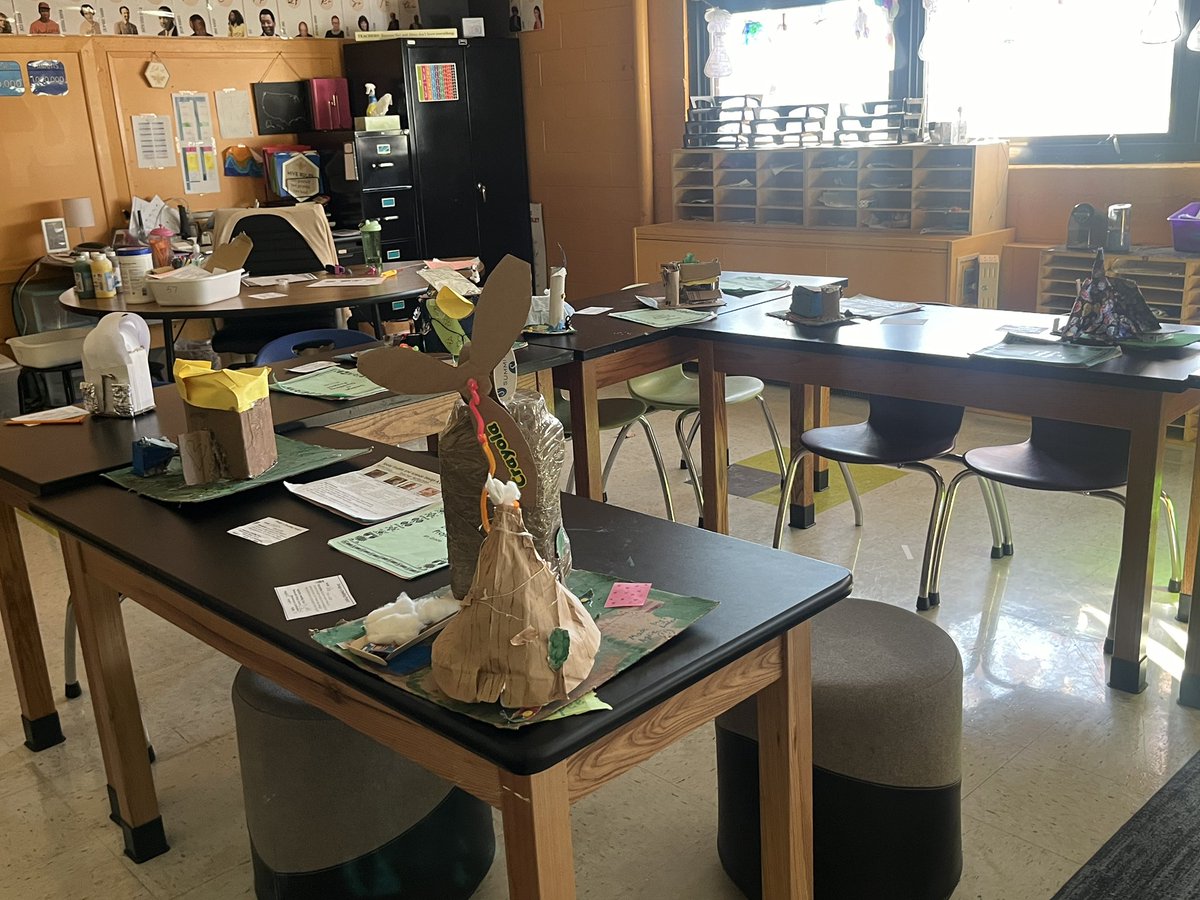 mslsass's tweet photo. Fourth graders finished their Indigenous People PBL by designing and building Wigwams. The winning design will be displayed at the Portage County Historical Society! It was great to see all of the collaboration, problem solving, and innovation! Great job!🐝#ourbmsa #oaiss https://t.co/4KrsWcOPit