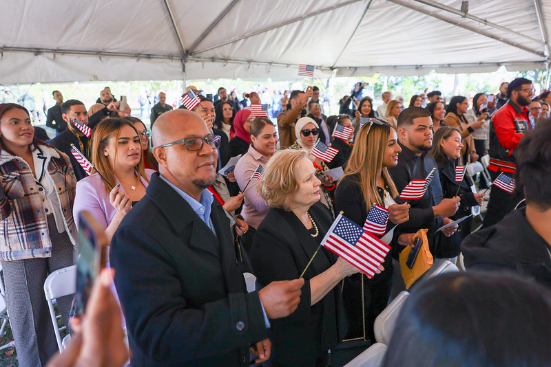 It was a historic moment for 40 people from 16 countries as they took the Oath of Allegiance at <a href="/Paterson_Falls/">Paterson Great Falls NHP</a> in Paterson N.J., the city founded by Alexander Hamilton and birthplace of the American Industrial Revolution. Congratulations to all! 
📷<a href="/NJCDC/">njcdc</a>