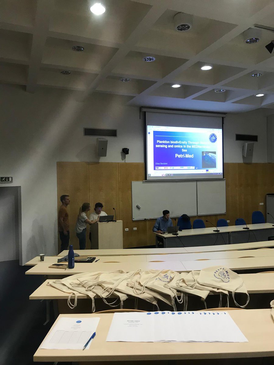 loglab_bcn's tweet image. PETRI-MED meeting with stakeholders at the @NIB (National Institute of Biology) in Slovenia. This meeting will contribute to the protection of phytoplankton biodiversity @ICMCSIC