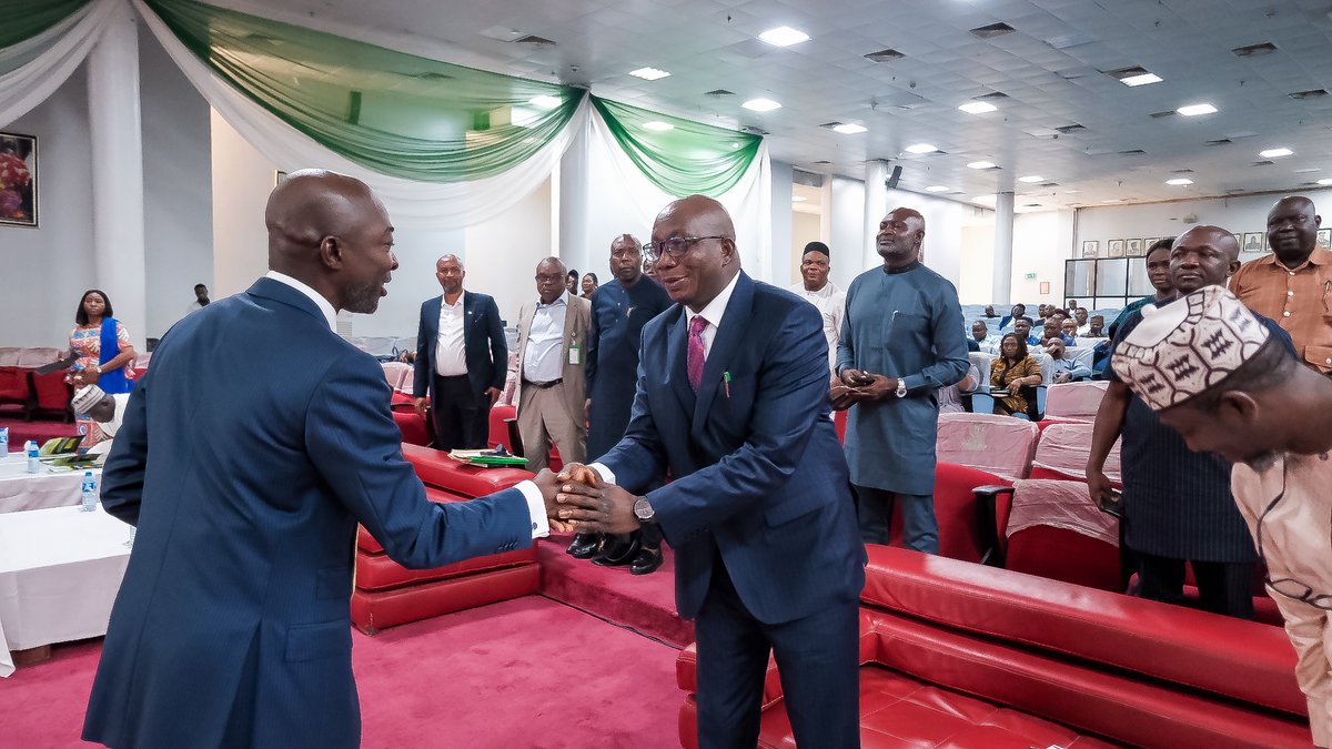 nsitf's tweet photo. MD/CE addresses CTC-ISPON on "Protecting Planet, People & Prosperity." Speech highlights tackling global risks, sustainability challenges for a safer Nigeria. Emphasizes robust safety standards & regulations.
#SafetyFirstNigeria #SustainableFuture #ISPON #ECS #NSITF https://t.co/VuSpprekTL