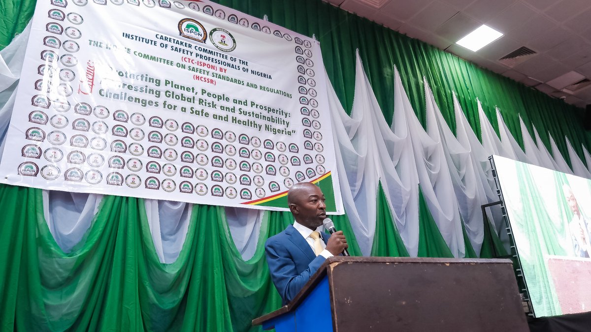 nsitf's tweet photo. MD/CE addresses CTC-ISPON on "Protecting Planet, People & Prosperity." Speech highlights tackling global risks, sustainability challenges for a safer Nigeria. Emphasizes robust safety standards & regulations.
#SafetyFirstNigeria #SustainableFuture #ISPON #ECS #NSITF https://t.co/VuSpprekTL