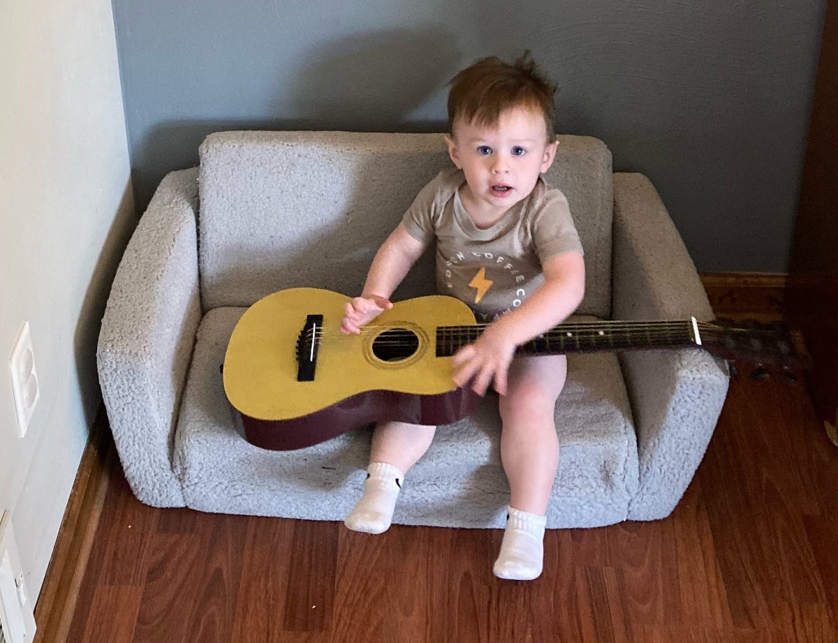 ZeraMusicCo's tweet photo. Top 10 Benefits of Exposure to Music at a Young Age

https://t.co/ZjXTj8ifdS 

#zmc #pianolessons #onlinepianolessons #zeramusic #dallasmusic #guitarlessons #musicislife #zeramusiccompany #dfwmoms #homeschool #dfwmusiclessons #dfwhomeschool #dallaspianolessons #dallasguitarlesso https://t.co/HJXnw13rnc