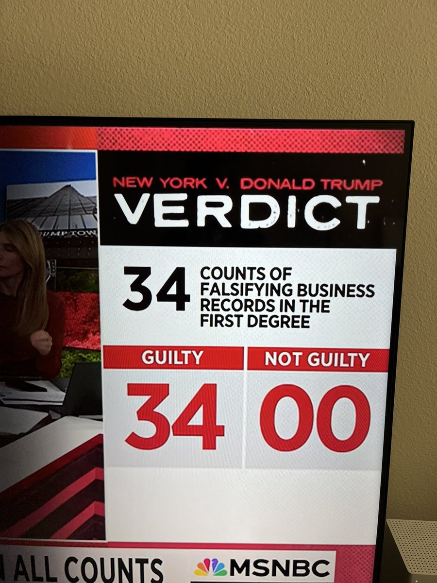 taradublinrocks's tweet photo. @catturd2 Yeah, I can post pictures instead of using my own words too #TrainWreckTrump https://t.co/HTMmxHZPvp