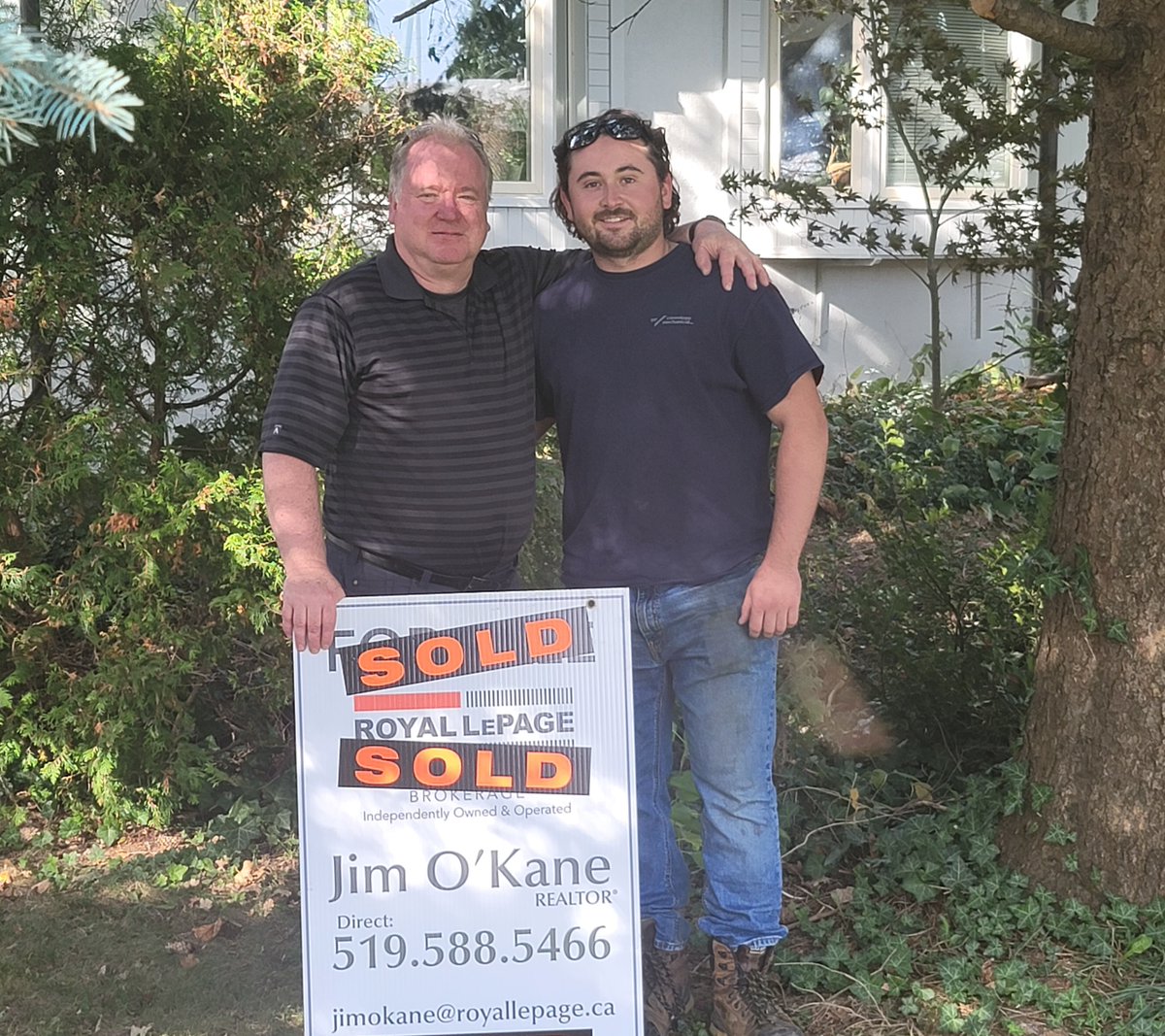 jimokane's tweet photo. Always so rewarding to help the next generation. Congratulations on your first home, JA !!  Looking forward to our first "Safety Meeting" wink, wink. https://t.co/EYyMKaFSCJ