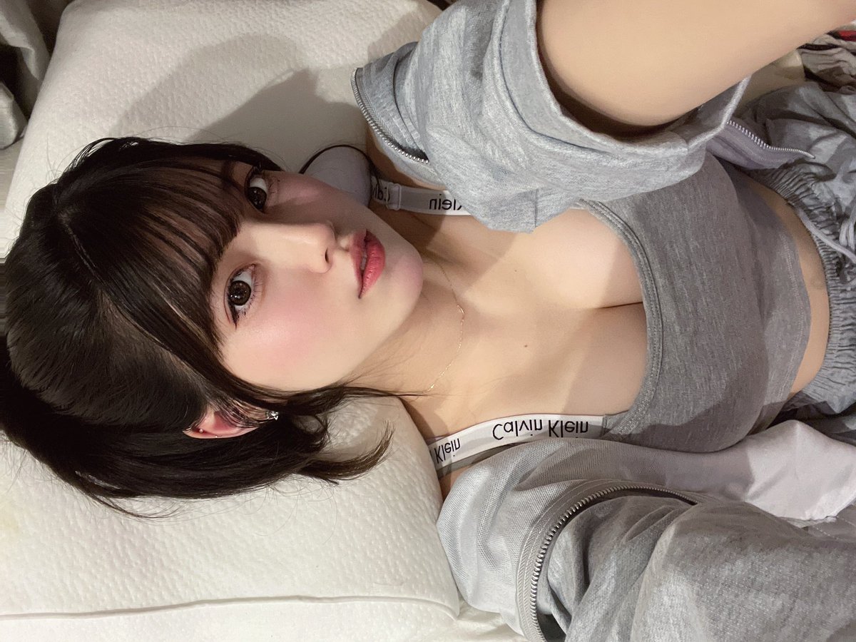 saaakii_o4o5's tweet photo. 顔を見ろ！顔を！！！！ https://t.co/T8IvFXgmH6