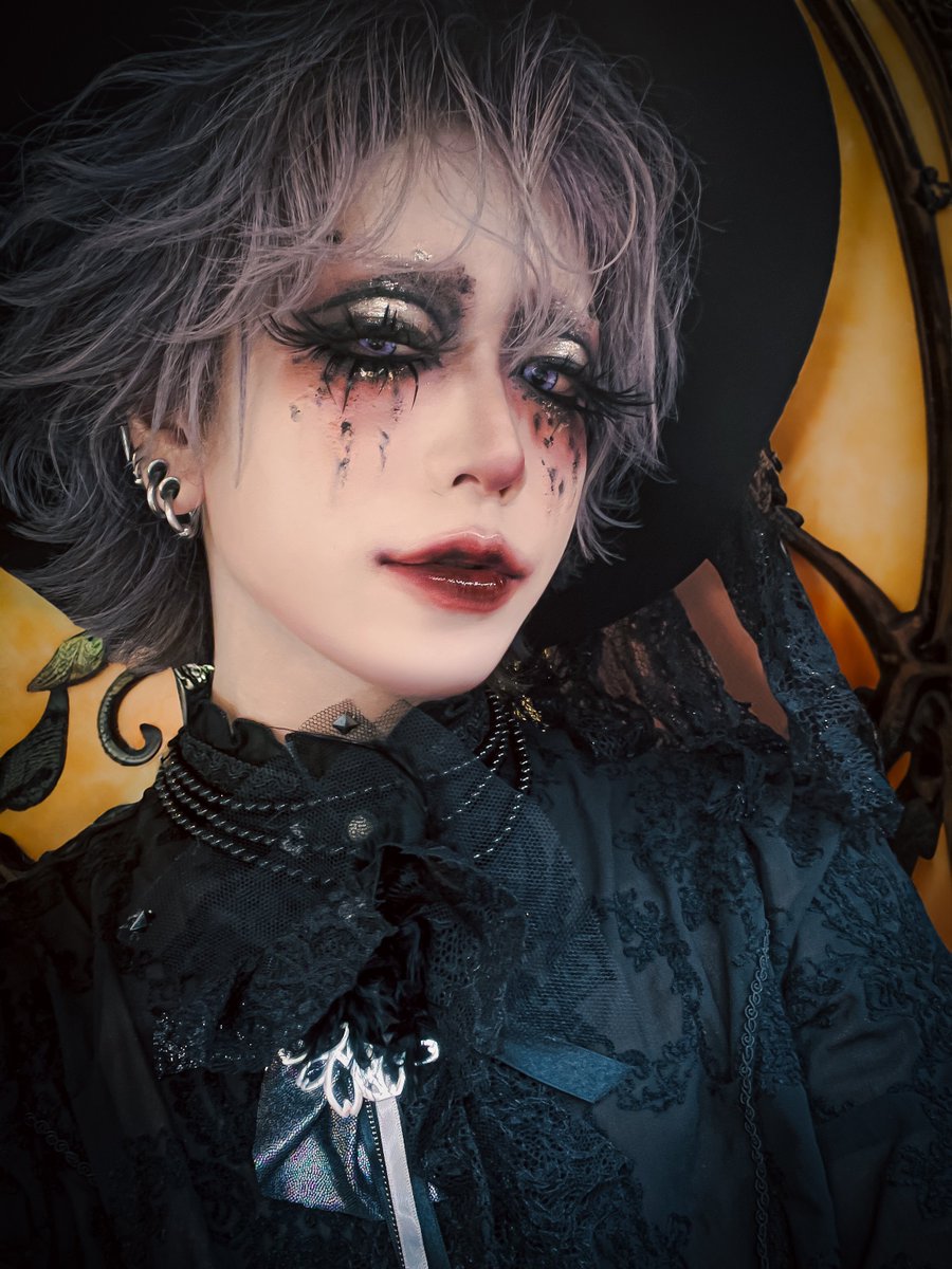 『Revelation of the LORD』東京お疲れさま
2回目のハロウィン仕様でした
今日のメイク個人的に凄く好み