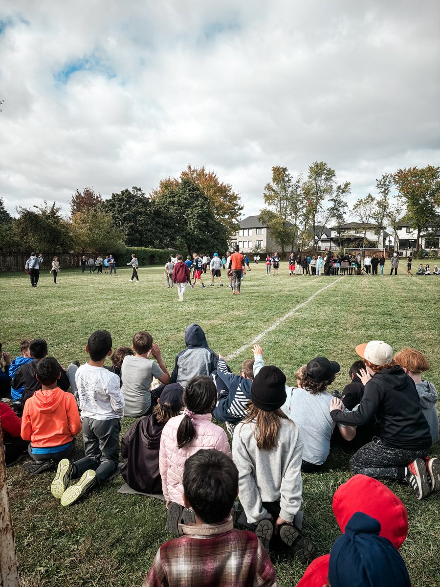 A convincing victory from the old timers 😂 Students loved cheering on their favourite players at our staff vs. students flag football game yesterday. Love these opportunities for our biggest and littlest Flyers 💙💛 <a href="/LambethPS1/">Lambeth P.S.</a> #TVDSB