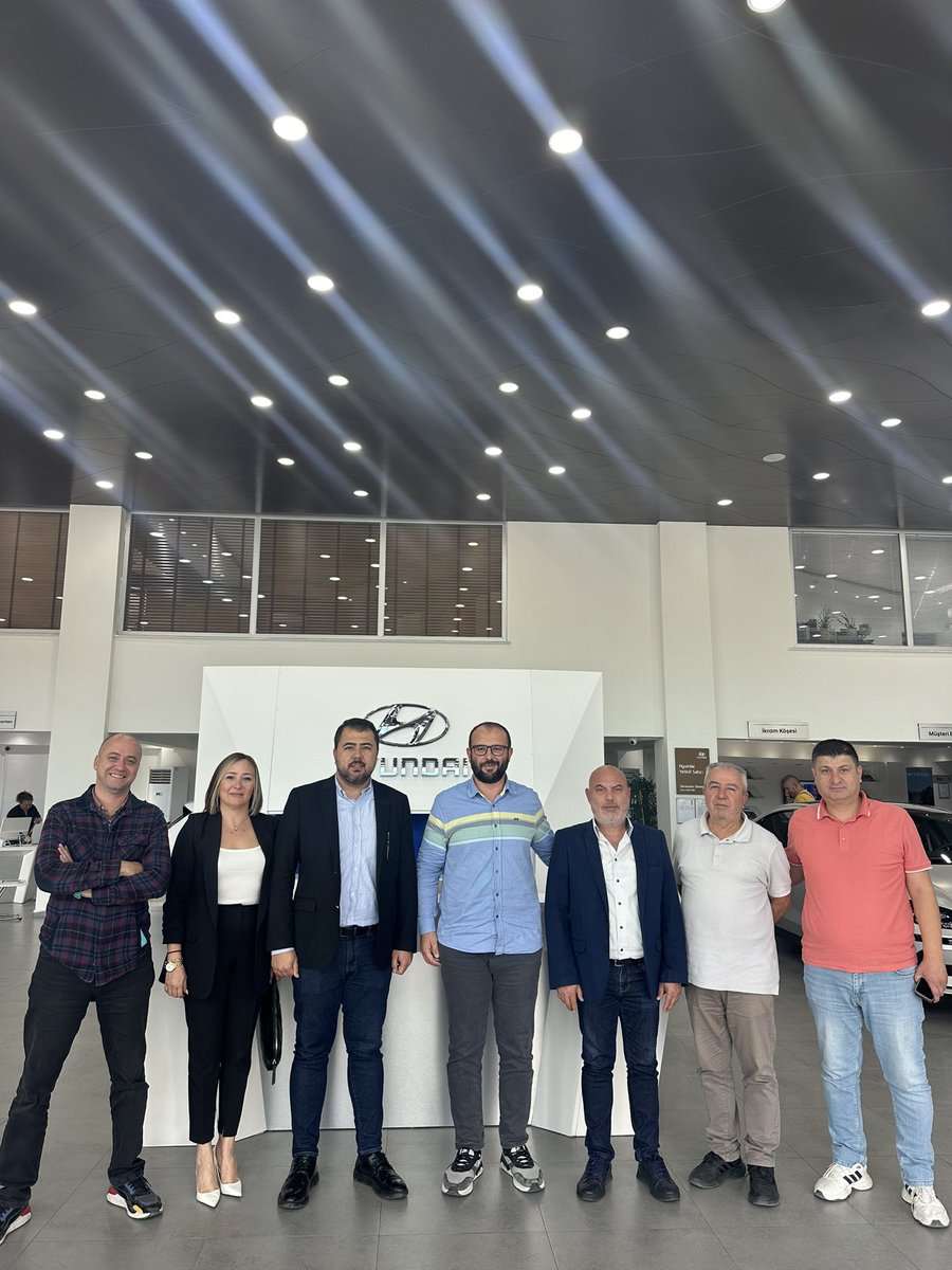 ÇTSO 18 nolu Sigortacılık Komitesi Olarak Oto  Bayilerimizi Ziyaret ederek , Acentelerimizin Sorunlarını,taleplerini ve çözüm önerilerimizi ilettik. 
- Başaran Otomotiv Semih BAŞARAN’a
- Aydoğan Otomotiv Sadık AYDOĞAN’a
- Sönmezler Otomotiv Feyzullah TABU’ya
Çok Teşekkür ediyoruz