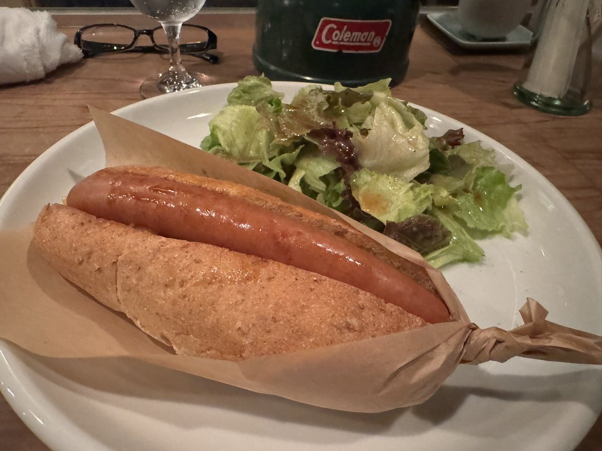 Lyrical_tomy's tweet photo. ナイトカフェ☕*°
#LandLock https://t.co/mXFOx9k4ai