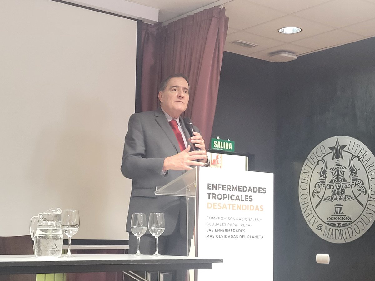 tblue1916's tweet photo. Estupendo evento ayer en @ateneodemadrid con la presencia y aportaciones de personas muy apreciadas y queridas de organizaciones e instituciones aliadas. Hablando sobre #ETD: Compromisos nacionales y globales @Saludporderecho @Anesvad @MSF_Espana y @DNDi @AECID_es @pahowho https://t.co/H86627wWrC