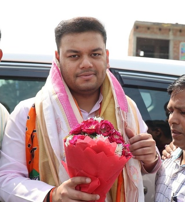 rjluckypal's tweet photo. ना #UPTET ना #SUPERTET 
किस-किस को लगता है कि इन्हें अब अपने कार्यकाल से इस्तीफा दे देना चाहिए ?
#शिक्षा_मंत्री_इस्तीफा_दो
@thisissanjubjp https://t.co/BFj0rOgUD4