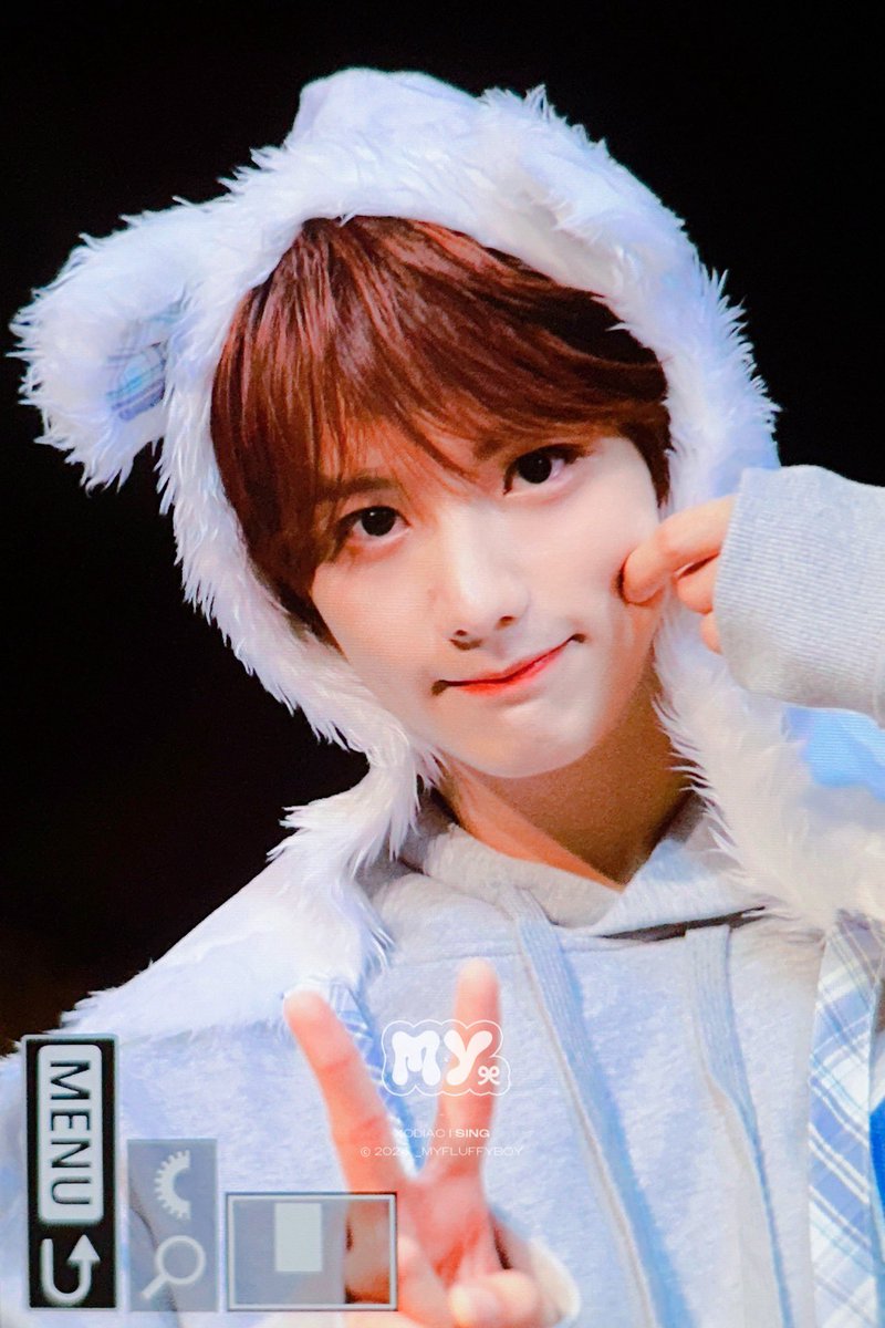 _myfluffyboy's tweet photo. 241017 

말랑곰도리🧸

#XODIAC #소디엑 #SING #씽 #麥駿昇 https://t.co/jPNXqx2ur1