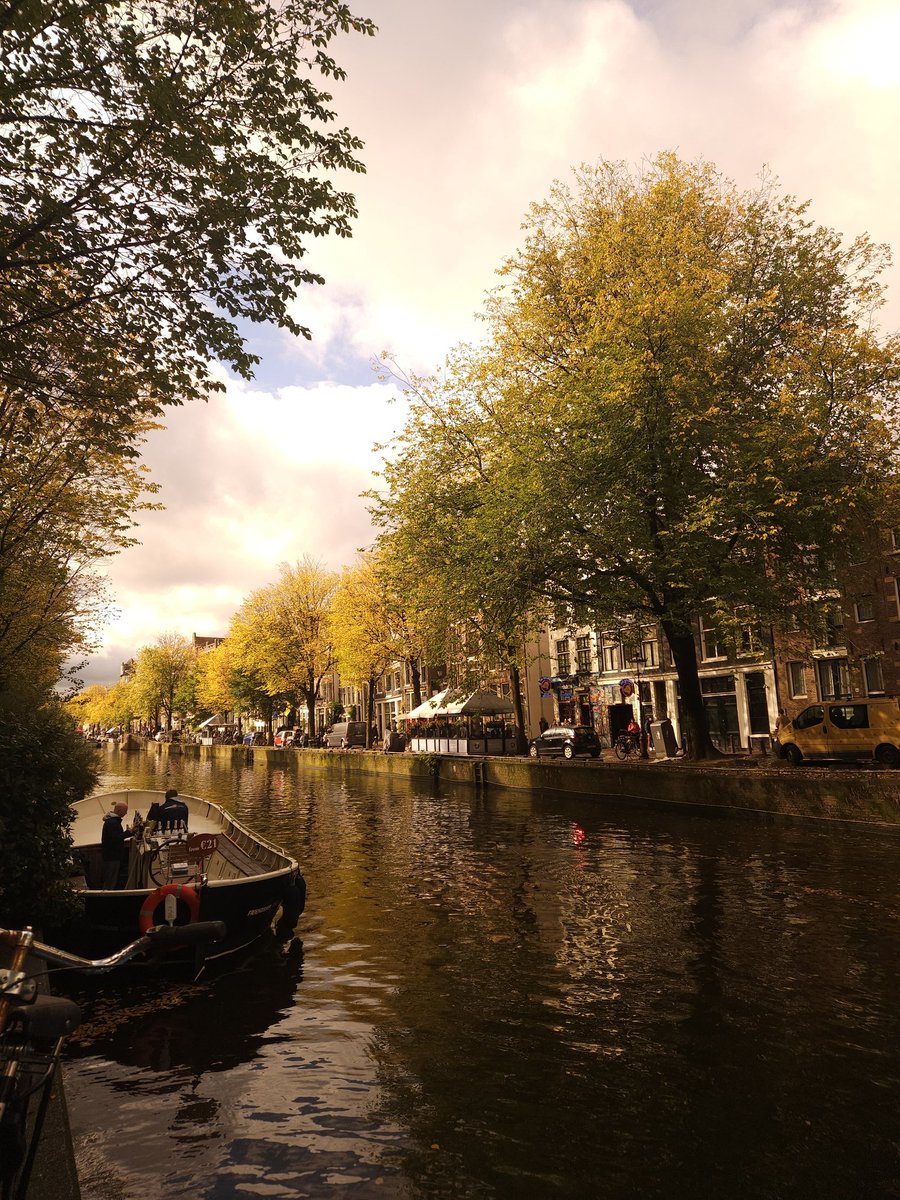 bmvu20's tweet photo. Es la mejor foto que he tomado en mi vida y la pienso publicar en todos lados 
📍 Ámsterdam https://t.co/zoCTrB72Lg
