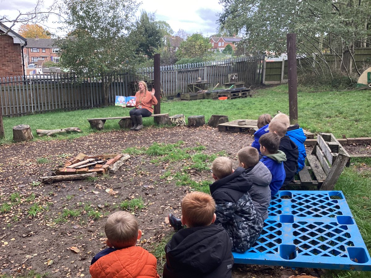 We had a fantastic time at forest school listening to a Halloween story and then looking for the items around Rice’s Retreat <a href="/WildBearsFSCIC/">Wild Bears Forest School CIC</a> <a href="/embarkfed/">Embark Federation</a> <a href="/LadywoodKH/">Ladywood Primary School</a>