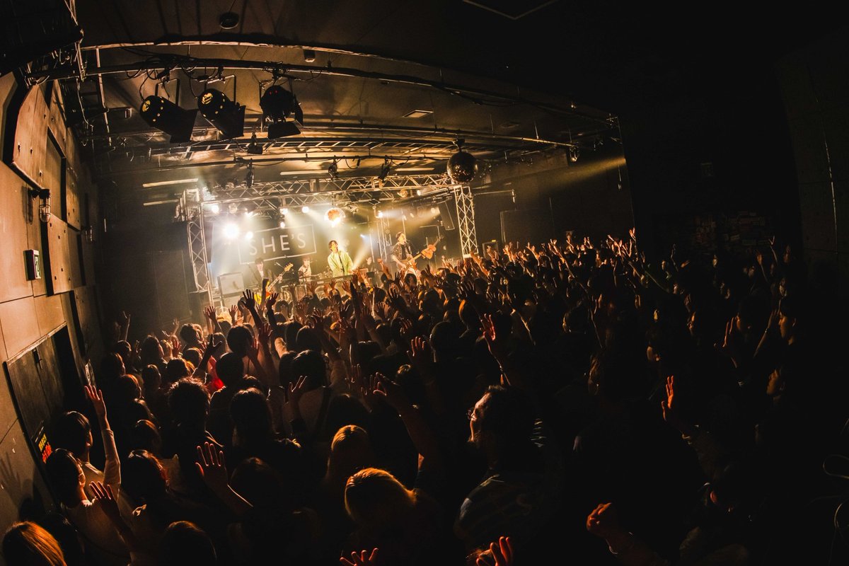 SHE_S_official_'s tweet photo. 2024.10.17(Thu) 長野 CLUB JUNK BOX
「SHE’S Tour 2024 “Memories”」

ツアー3��目。
今年も長野に帰ってくる事ができて嬉しかったです。
みなさんの歌声も最高でした。
ありがとうございました！

#SHE_S https://t.co/xCE9FpqCUz