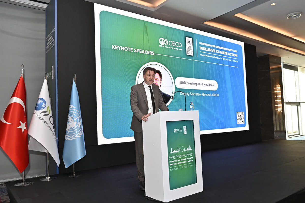 UNDPEurasia's tweet photo. @OECDglobal @OECD_ENV @MFATurkiye @COP29_AZ @UNDPClimate @Ivana_Zivkovic_ Istanbul hosts a crucial dialogue on gender equality and climate action ahead of #COP29.

@UNDP and @OECDGlobal call for investing in climate action that is just and gender-equal, ensuring a just transition that leaves no one behind.

👉 https://t.co/4IBv85t8s5 #IDD2024 https://t.co/923oeRmG3d