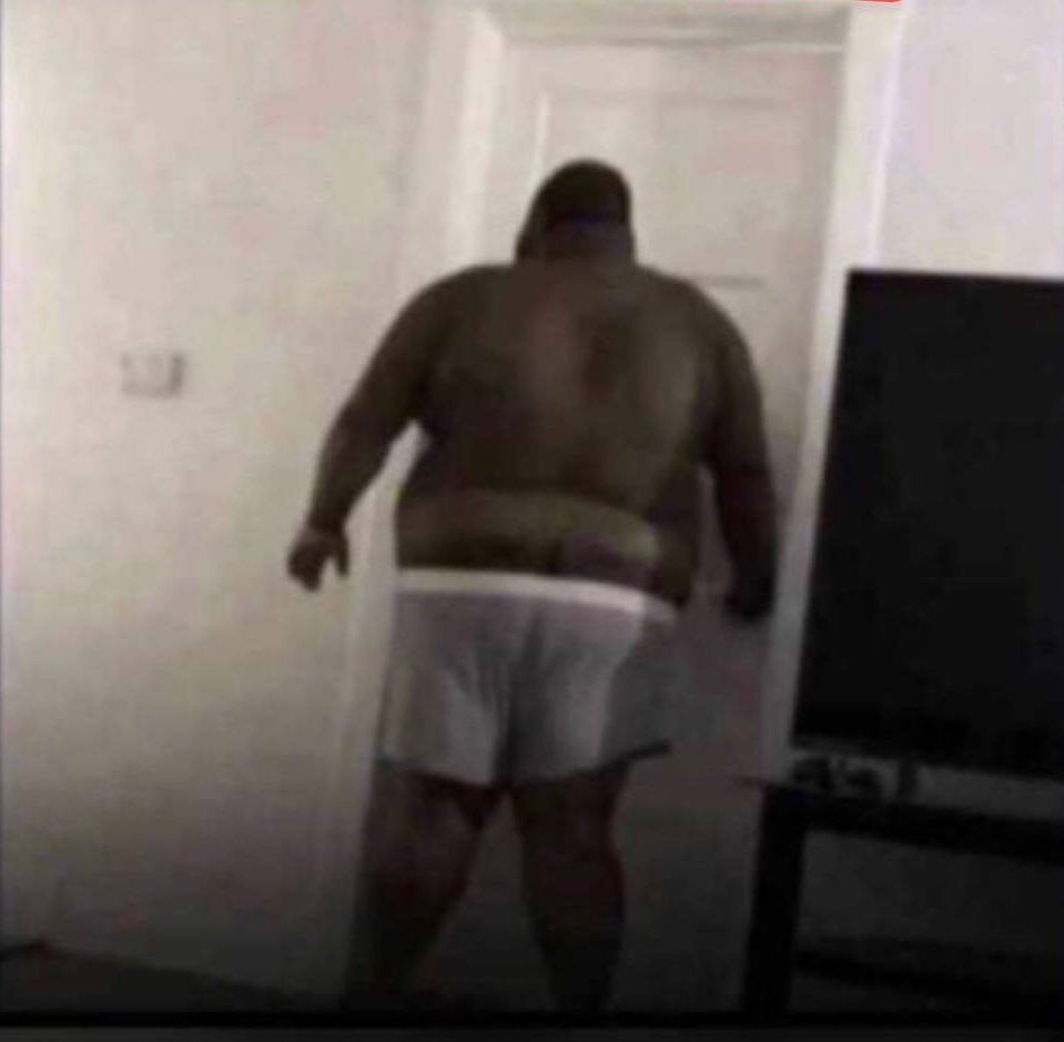 DjSimass's tweet image. Gisela open the door I won’t fart again