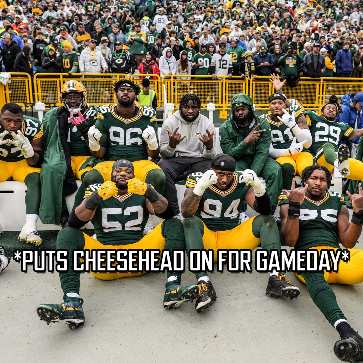 packers's tweet photo. OFFICIALLY GAMEDAY IN GREEN BAY! https://t.co/wJjZD6v79D
