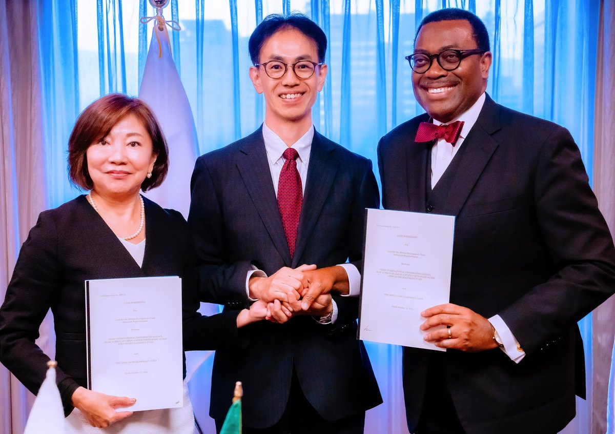 AfDB_Group's tweet image. #AfDBinJapan: @AfDB_Group and @jica_direct_en sign landmark ¥51.67 billion deal to boost the #AfricanDevelopmentFund’s efforts in #Africa&apos;s least developed and fragile countries.

Visit for more info on this concessional loan: bit.ly/3BNaKxo #ADFMTR16