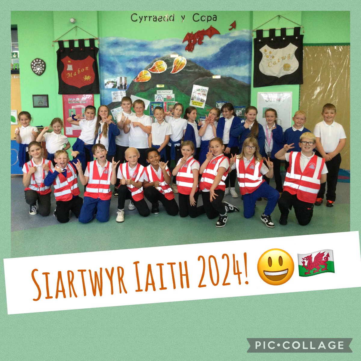 Ein siartwyr newydd! 😃🏴󠁧󠁢󠁷󠁬󠁳󠁿 <a href="/EAS_Cymraeg/">Cefnogi'r Gymraeg</a> #siarteriaithybs <a href="/MrJamieHallett/">Mr Hallett</a> <a href="/MrHopton/">Mr Hopton</a>