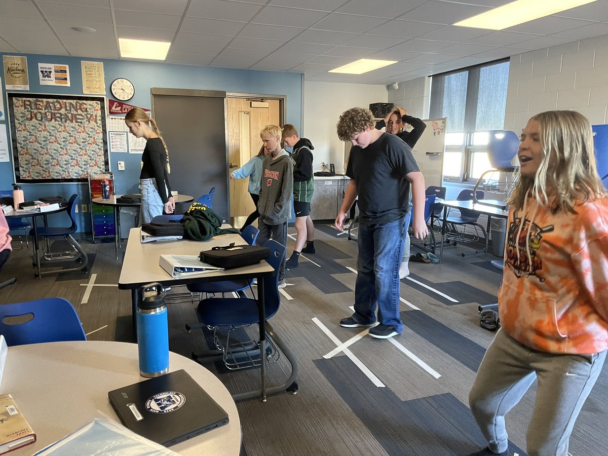 7th grade <a href="/WCSWarhawks/">WCSWarhawks</a> loved the Dance Dance Revolution style review game, Dance Dance Transversal, to show their understanding of angle relationships! #wcsflight