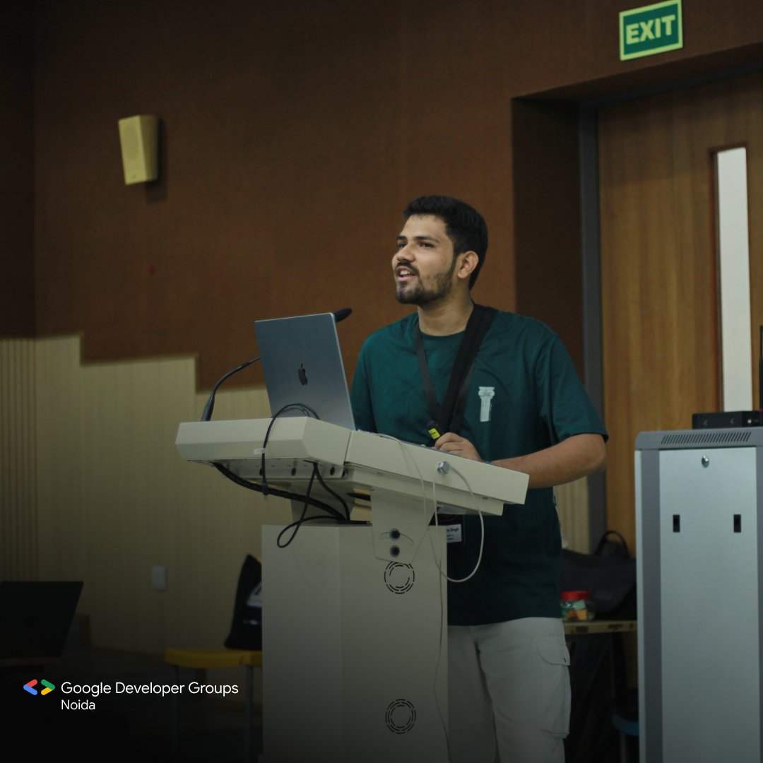 gdg_noida's tweet image. From interactive sessions to meaningful conversations, it was all about shaping the future of design together. Grateful to have you all been a part of such an incredible event! 🚀💡 #DesignSamvaad #CreativityInAction #DesignForTomorrow #2024Event #InnovationThroughDesign