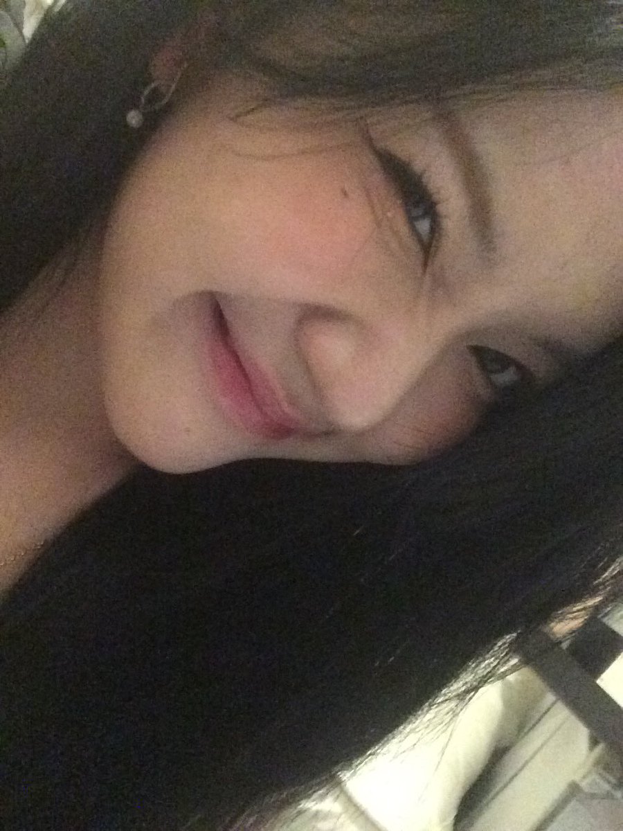 L_MarshaJKT48's tweet photo. 📱💥 https://t.co/MRzpKQLMZ4