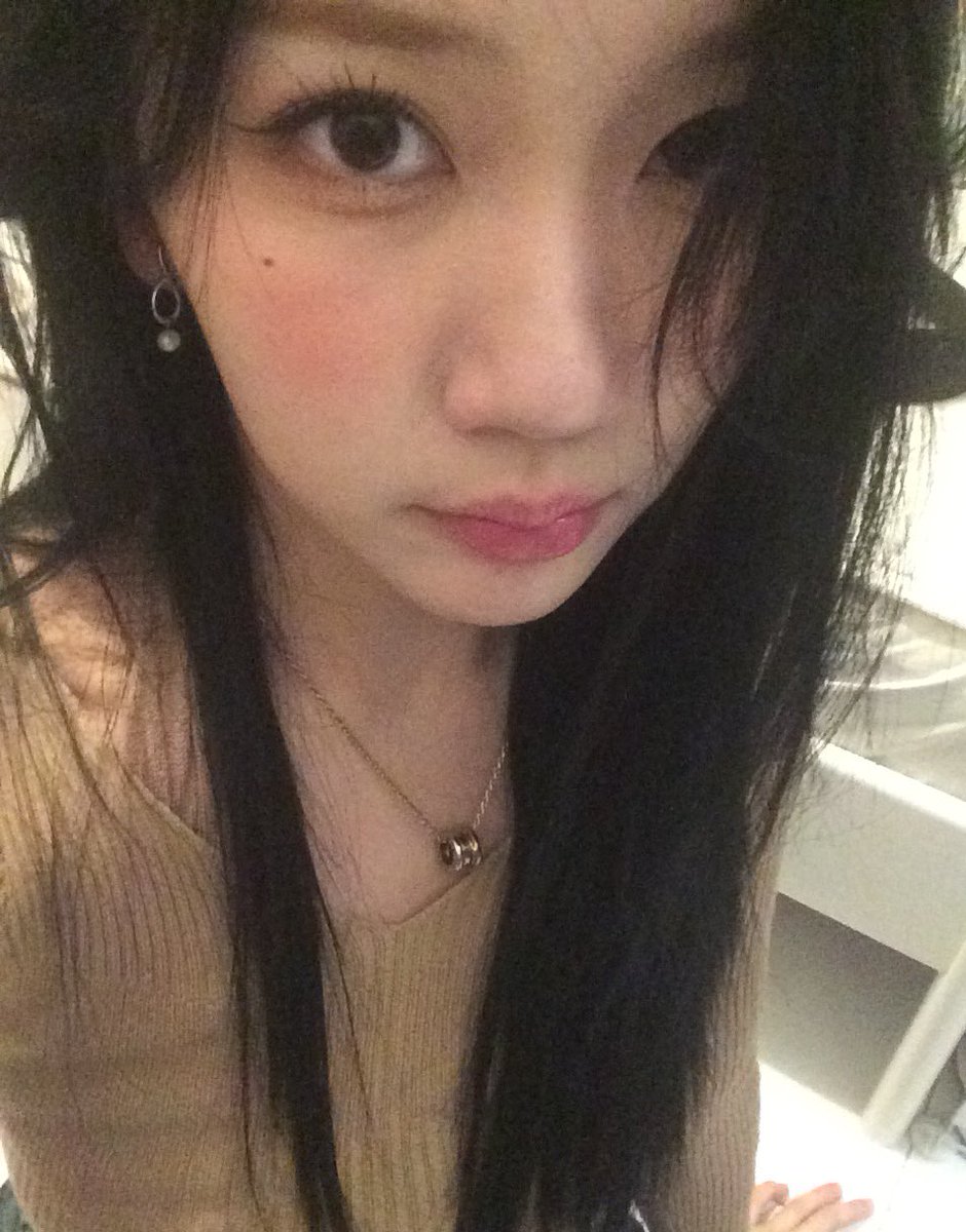 L_MarshaJKT48's tweet photo. 📱💥 https://t.co/MRzpKQLMZ4