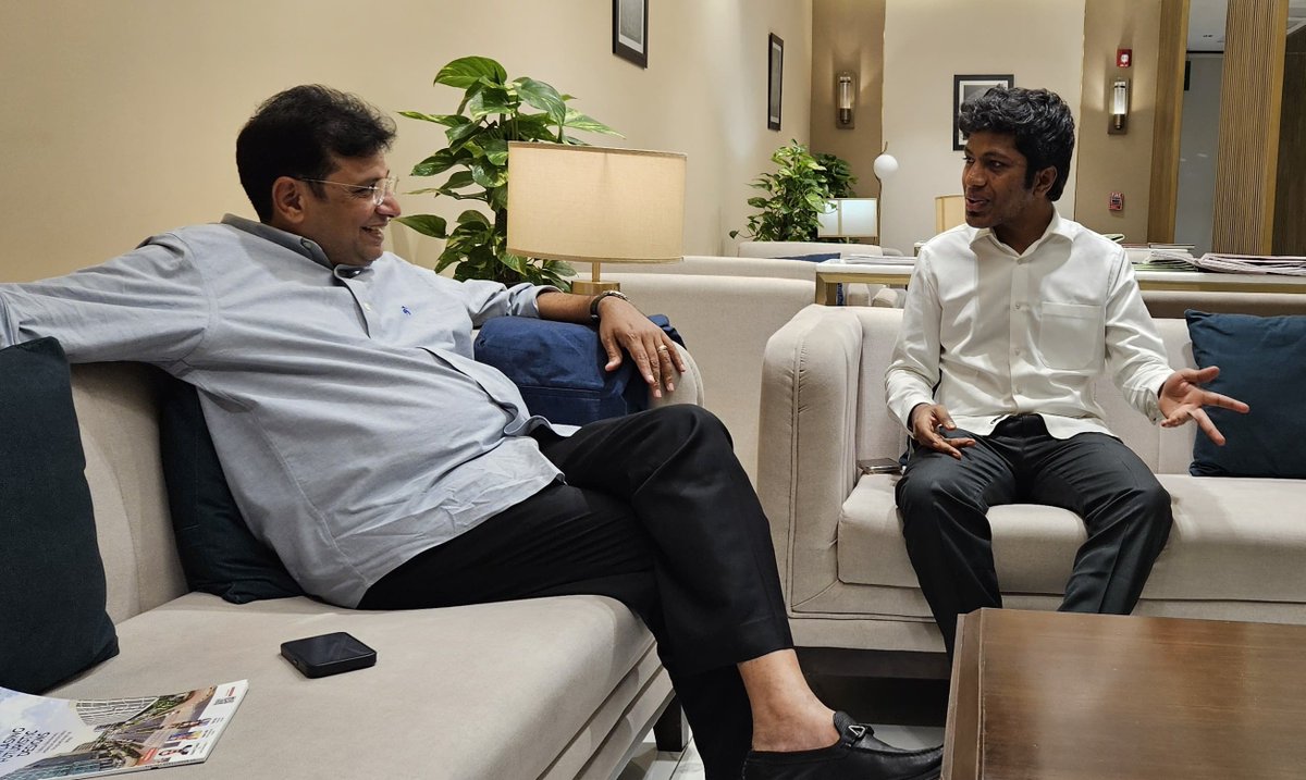 Minister Sridhar Babu (@min_sridharbabu) on Twitter photo I had the pleasure of meeting <a href="/SagarKhandre12/">Sagar Khandre</a>, who entered India’s Parliament at the age of 26 as the country’s youngest MP from Bidar, Karnataka. His enthusiasm and dedication to public service are impressive. We discussed his aspirations and challenges as a young leader, I had the pleasure of meeting <a href="/SagarKhandre12/">Sagar Khandre</a>, who entered India’s Parliament at the age of 26 as the country’s youngest MP from Bidar, Karnataka. His enthusiasm and dedication to public service are impressive. We discussed his aspirations and challenges as a young leader,