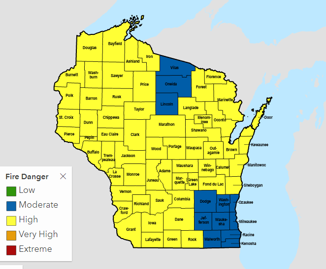 ReadyWisconsin's tweet photo. There is a high fire danger in most of our state today.🔥

With dry air, breezy winds, and ongoing dry conditions there is the potential for fire to spread quickly.

☑️ Avoid burning brush in dry conditions
☑️ Know local burn bans and regulations
#ReadyWI #wiwx https://t.co/FqtIEuhYeW