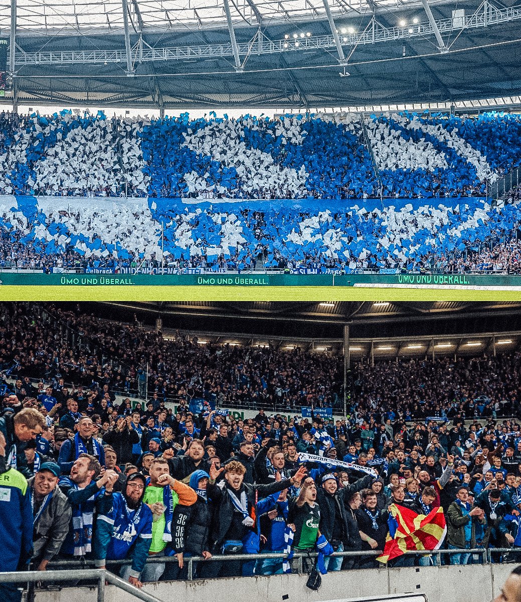 s04_en's tweet image. Who's ready for another Royal Blue invasion of Hannover this weekend? 🔵⚪

#S04 | #H96S04