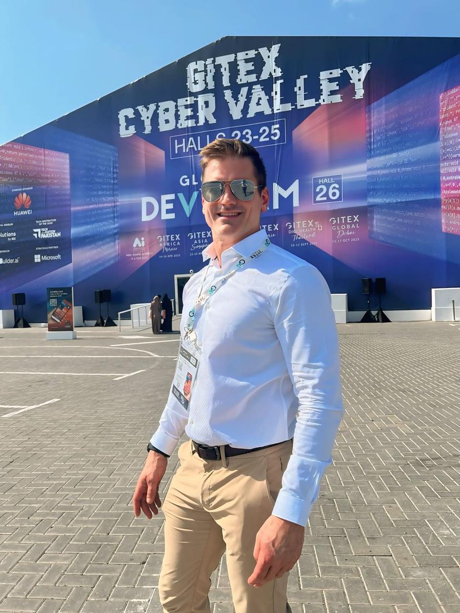 JimRoyce147386's tweet image. Day 2 at #GitexDubai was a game-changer! We explored AI-powered cameras designed to transform last-mile delivery, performing exceptionally in low light and tough weather. These innovations are set to elevate operations at Last Mile NYC! #LastMileTech #LogisticsInnovation #GITEX