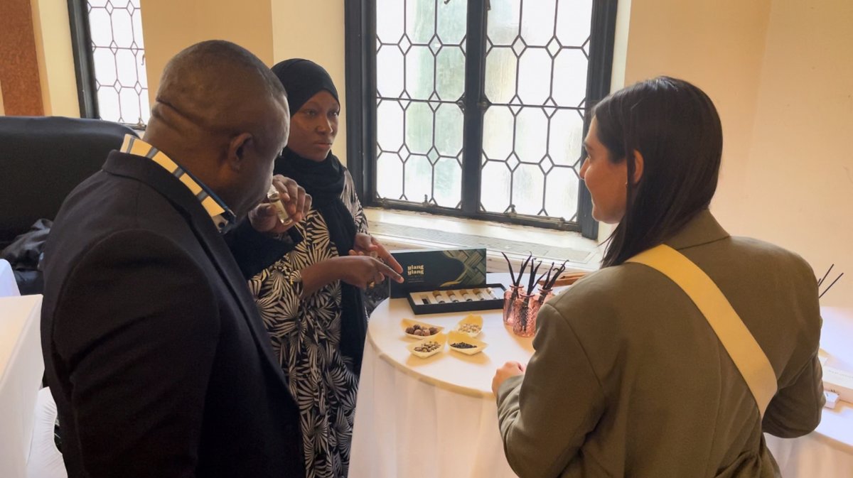 🌍 À New York pour "The Colors" : Créer des liens durables entre les Comores 🇰🇲 et la diaspora afro-américaine à travers la cosmétique et la parfumerie. Valorisons nos ingrédients naturels et notre expertise locale pour un impact global 🌿 #TheColors #Comores  #AfroAméricains