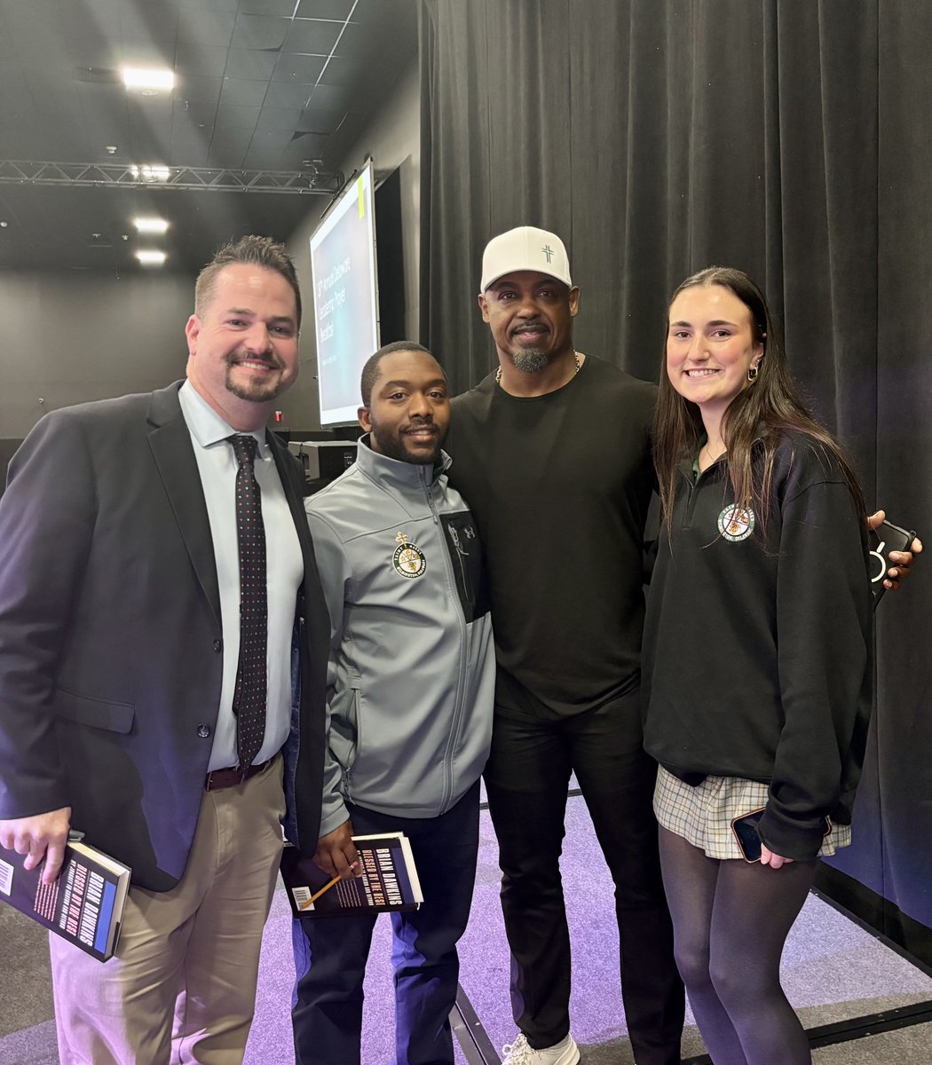 🤩 Amazing keynote by <a href="/BrianDawkins/">Brian Dawkins</a> at Delaware Prayer Breakfast! Faith-filled, authentic witness to living Gospel values! Grateful to attend with <a href="/SaintMarksHS/">Saint Mark's High School</a> <a href="/SPARTANSSP0RTS/">Saint Mark's HS Athletics</a> students and my colleague Rashaun Davis #AllThingsPossible