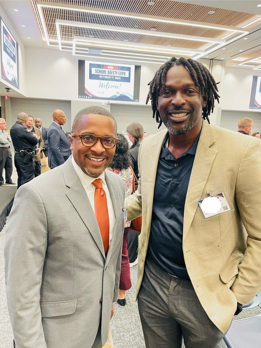 Extremely lucky and blessed to meet one of the best Superintendents in the nation, Dr. Hill. He truly is a blessing not only in education but to many communities!