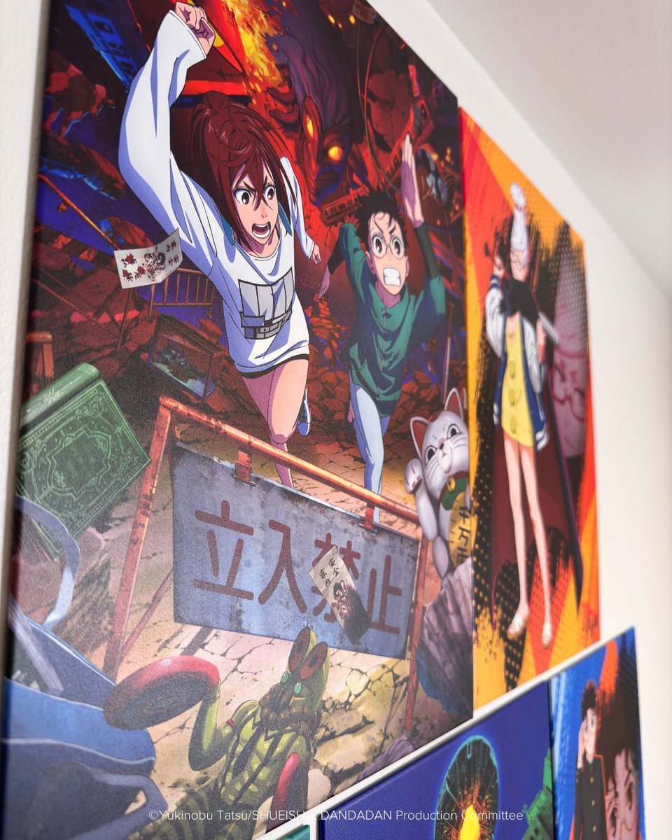 Displate tweet media