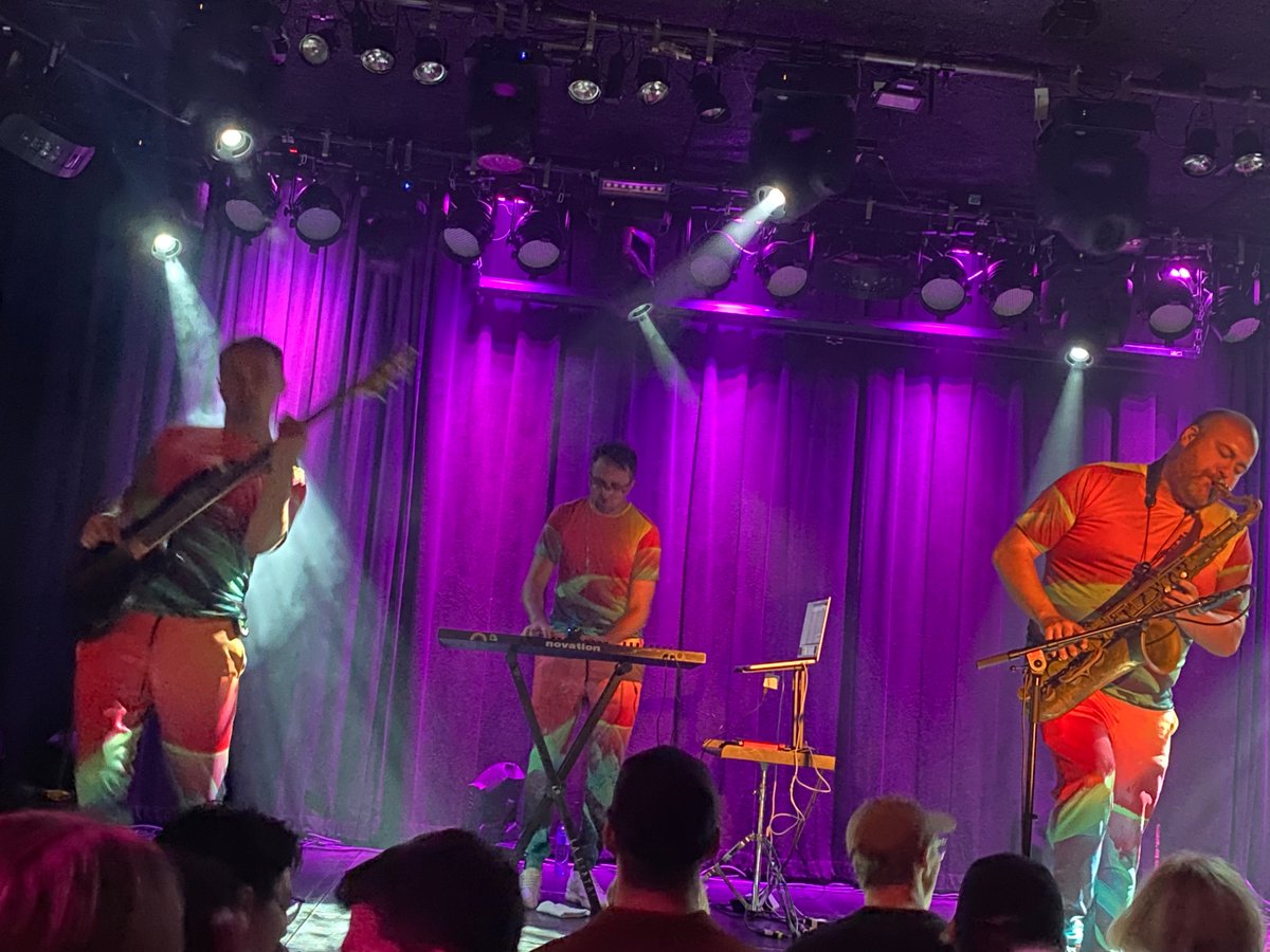 Rasmus Bååth (@rabaath@fosstodon.org) tweet media