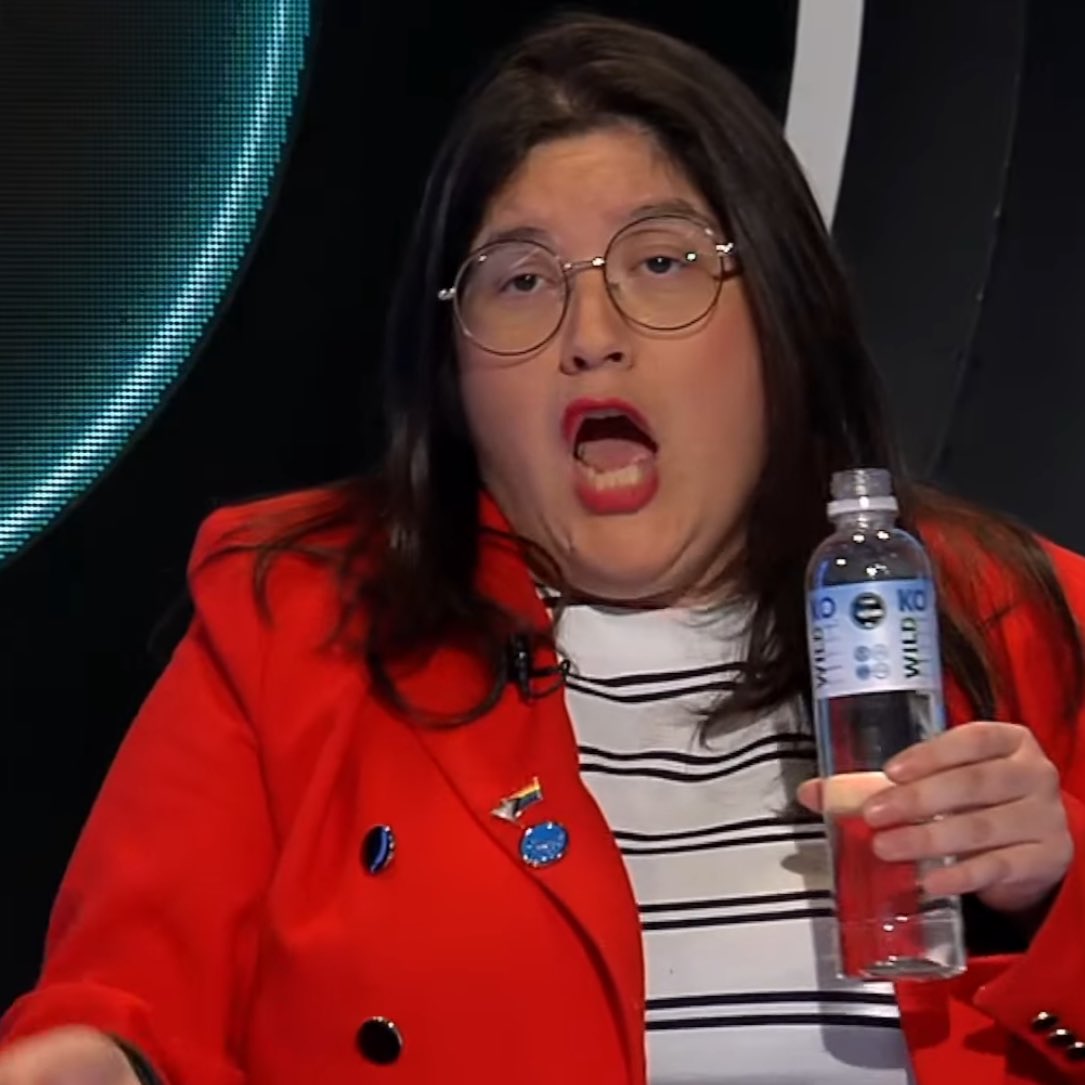 Oye <a href="/vidalcvale/">Valeria Cárcamo Vidal</a> no te he leído. Con Macaya salieron a protestar a la sede de la <a href="/udipopular/">UDI</a>. Lo harán a la sede del <a href="/PSChile/">Partido Socialista de Chile</a>?