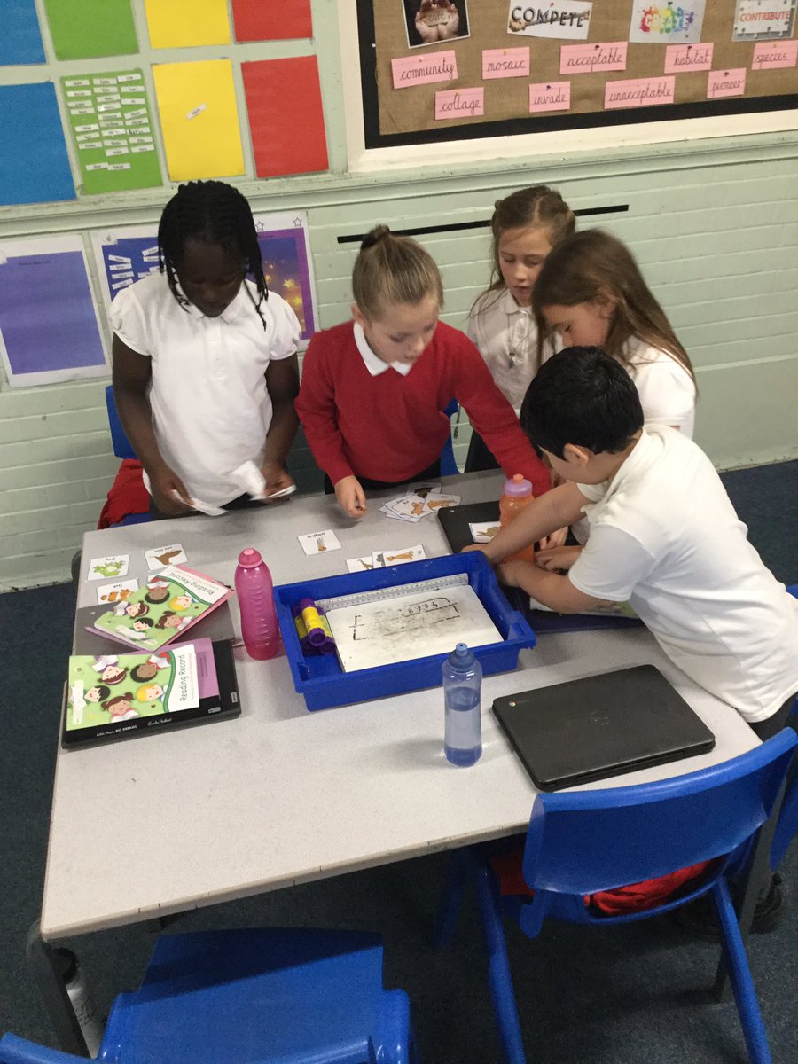 Using quiz, quiz trade to help us remember new vocabulary and applying this knowledge to group animals. <a href="/HaxbyRoad/">Haxby Road Academy</a>
