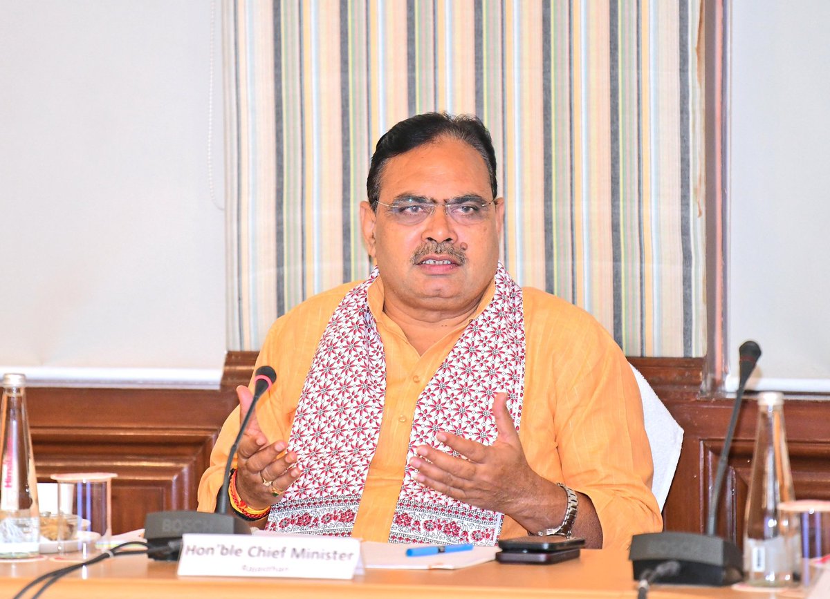 Jitendr30211123's tweet photo. Sir, Chief Minister of the state, all the colleagues working under the Chief Minister's Free Medicine Scheme, the country's first ranked scheme, are in trouble, please dispose of it soon and provide relief to them.
@BhajanlalBjp 
@GajendraKhimsar 
@AllMndy 
@gajendrakhojas https://t.co/rV5JiwlMf8