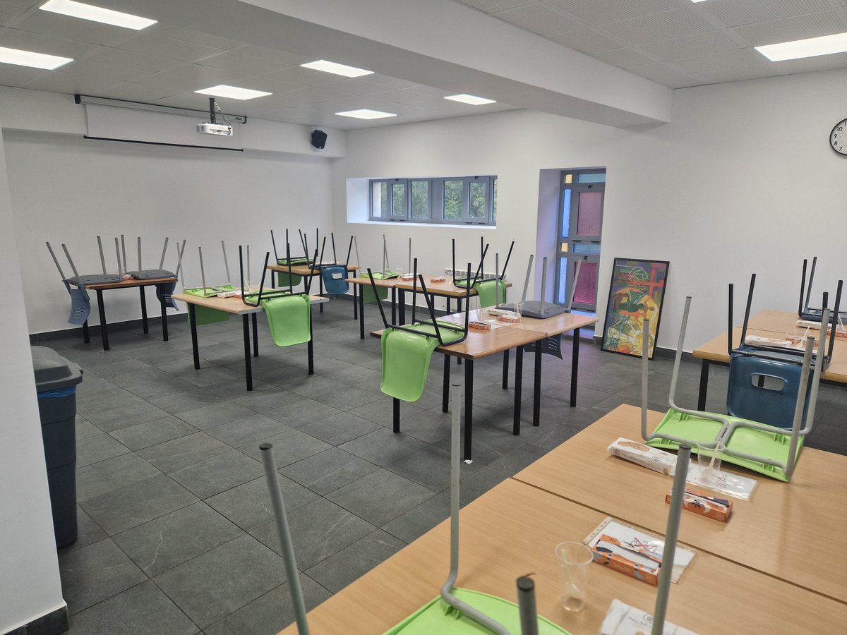 cadiocva's tweet photo. 📢 Nueva ubicación del Centro de Día Lacort para personas sin hogar. #AbrimosCaminoALaEsperanza #NadieSinHogar #CaminemosJuntos #ProgramaSinHogar #SomosComunidad
📲 Noticia completa en https://t.co/70flc9fGsw https://t.co/52ot6w0TOO