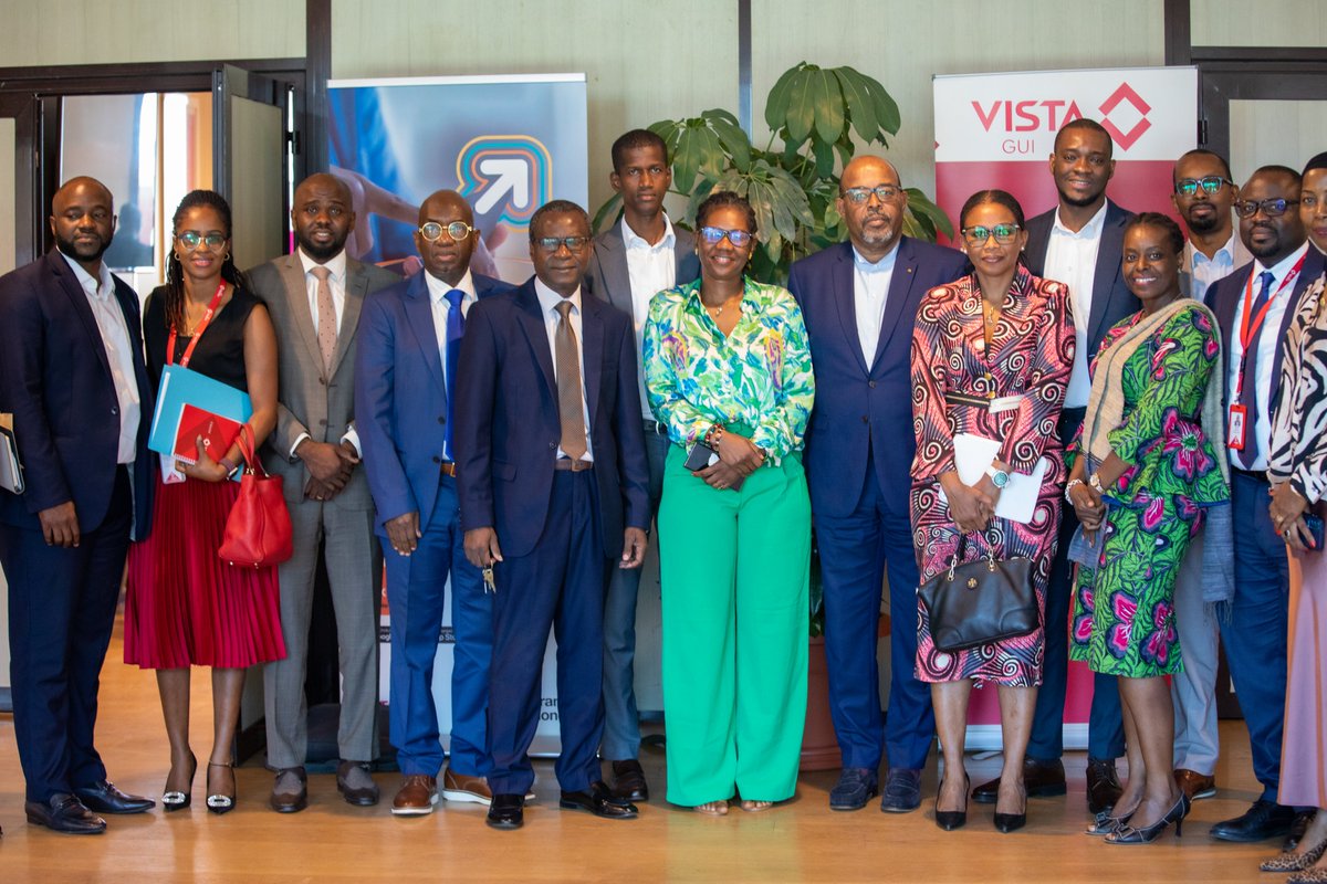 orangeguinee_gn's tweet photo. #OMIG : La Directrice Générale d’Orange Microfinance Guinée a tenu récemment une séance de travail productive avec le Directeur Général de
@vistagui
, pour explorer des pistes de collaboration. Restez connectés pour plus d'informations ! 🤝 #OrangeGuinée #OMIG https://t.co/CPDwvAmlbb