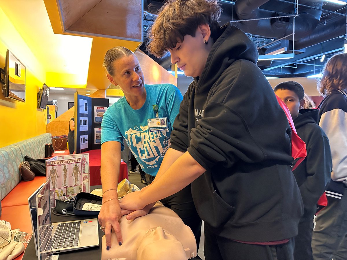 HFM BOCES (@hfmboces) on Twitter photo More than 1,000 eighth grade students from area school districts got a head start on career exploration this week as they filled the gymnasium at <a href="/SUNY_FMCC/">SUNY Fulton-Montgomery Community College</a> for the inaugural Career Con. đź”— READ MORE: bit.ly/3YrTIxH More than 1,000 eighth grade students from area school districts got a head start on career exploration this week as they filled the gymnasium at <a href="/SUNY_FMCC/">SUNY Fulton-Montgomery Community College</a> for the inaugural Career Con. đź”— READ MORE: bit.ly/3YrTIxH