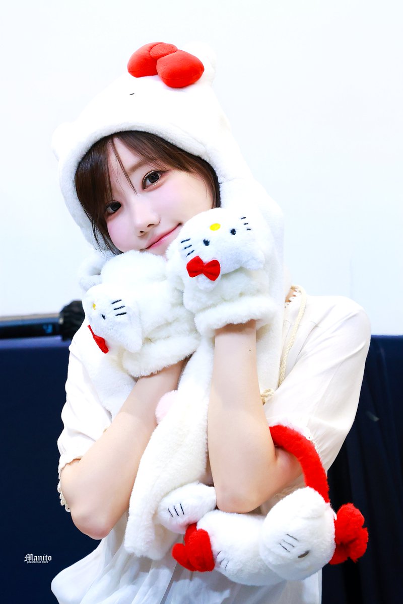 manito_qwer's tweet photo. ²⁰²⁴.¹⁰.¹⁸
𝓗𝓪𝓹𝓹𝔂 𝟏𝓼𝓽 𝓓𝓮𝓫𝓾𝓽 𝓐𝓷𝓷𝓲𝓿𝓮𝓻𝓼𝓪𝓻𝔂 !!

만나서 반가워 우릴 소개하자면

𝑾_마젠타 | 𝑴𝒂𝒈𝒆𝒏𝒕𝒂 

◽️본명: 이아희 (Lee Ah-hee | 李婭熙) 
◽️출생: 1997년 6월 2일 
◽️포지션: 베이스🎸, 맏언니, 서브보컬

♥,.*,.♥,.*,.♥,.*,.♥,.*♥,.*,.♥,.*,.♥,.*,.♥,.*,.♥,.*,.♥,.*,.♥,.*,.♥

X ➤ @magentaof62 
Instagram ➤ @ magenta_6262           
YouTube  ➤ 마젠타/ MAGENTA62 (@ magentashort) /아희의 오답노트 (@ Aheesoxnote)
Twitch  ➤ 마젠타_ (magenta62)

#QWER #큐덥이알
#마젠타 #Magenta #マゼンタ #이아희