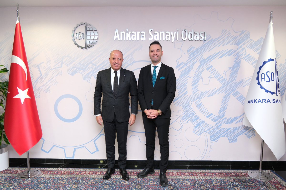 ASOKurumsal's tweet photo. Ankara Sanayi Odası Başkanı @seyit_ardic, yerli ve milli yapay zeka teknolojisi alanında faaliyet gösteren YourEye firmasının CEO’su Emre Arıkan’ı konuk etti.

@YOUREYEAI 

#sizüretinbizyanınızdayız #herfabrikabirkaledir #bugururhepimizin #ekolojiksanayikültürü #BaşkentinSanayiindenSanayininBaşkentine #Cumhuriyetimizin100yılı #ankarasanayiodası