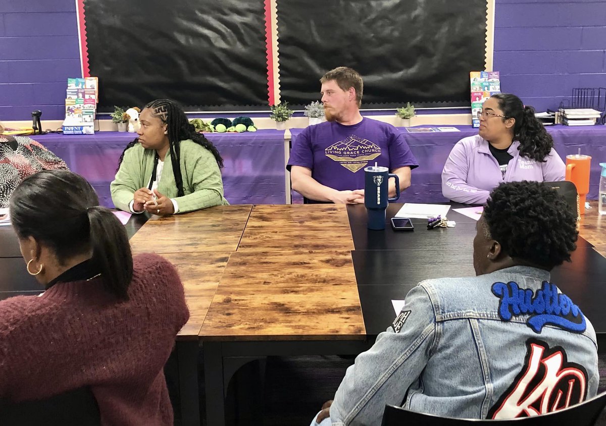 piratenation219's tweet photo. Fieler PTO met yesterday in a workshop, “PTO Practices & Principles: Building a Strong Foundation” w/ Ruby Crozier-Morton & School Board Sec., DeLena Thomas. Contact Fieler 2 join & get involved! Parents + Teachers= STRONG SUCCESSFUL STUDENTS & SCHOOLS! #PTORocks https://t.co/M8nT2HfEID