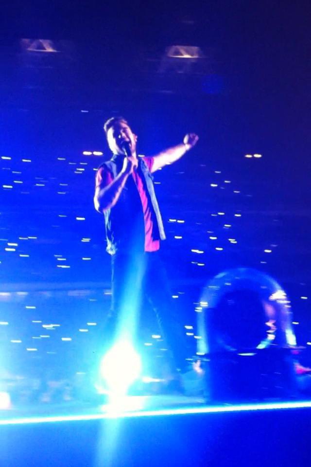 obv_anna's tweet photo. 28 giugno 2014. 
San Siro. 
Where We Are Tour. 
Prima fila. 
Prima e ultima volta che li ho visti e che ho visto Liam. 
Mi mancherà così tanto che non ci sono parole per esprimere la sofferenza che provo in questo momento. Spero solo che abbia trovato la sua pace.🕊️ https://t.co/WAeRCvsQDj