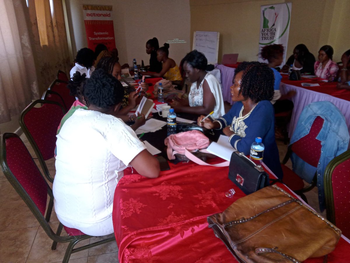 Urban_Movement_'s tweet photo. Day4, Majorly focused on Social Media Activism , how to create awareness on Social media through different platforms and how it can create Impact in the community and us as feminist leaders.
#YoungUrbanWomen
@ActionAid_Kenya  @ayt_org https://t.co/nz2RrdbuTs