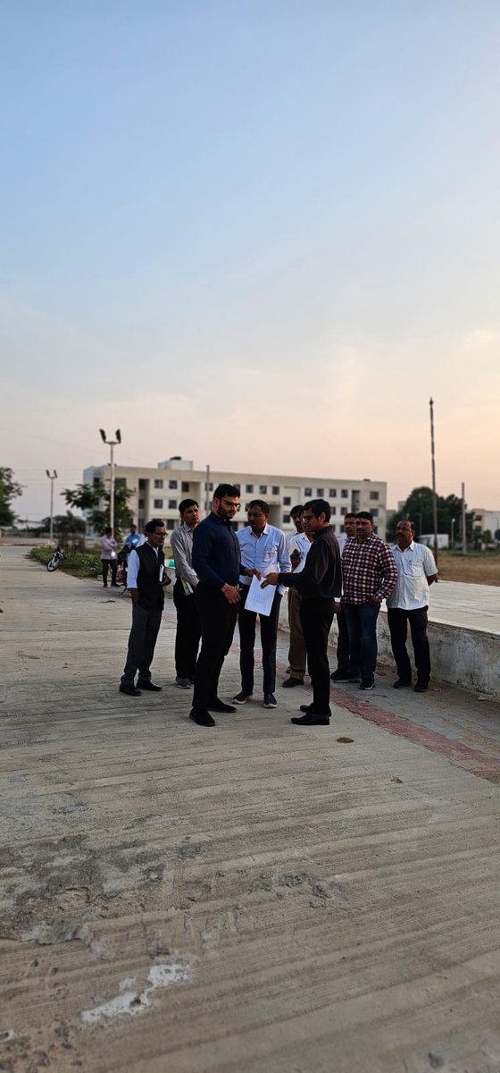 કલેકટરશ્રી બનાસકાંઠા દ્વારા આજરોજ ૦૭- વાવ વિધાનસભા બેઠકની પેટા ચુંટણી સંદર્ભે મોડેલ સ્કૂલ, વાવ ખાતે બનાવવામાં આવેલ ઇવીએમ સ્ટ્રોંગ રૂમ તથા રીસિવિંગ-ડિસ્પેચિંગ સેન્ટરની મુલાકાત લઈ માર્ગદર્શક સૂચનો કર્યા.
<a href="/CEOGujarat/">Chief Electoral Officer, Gujarat</a>